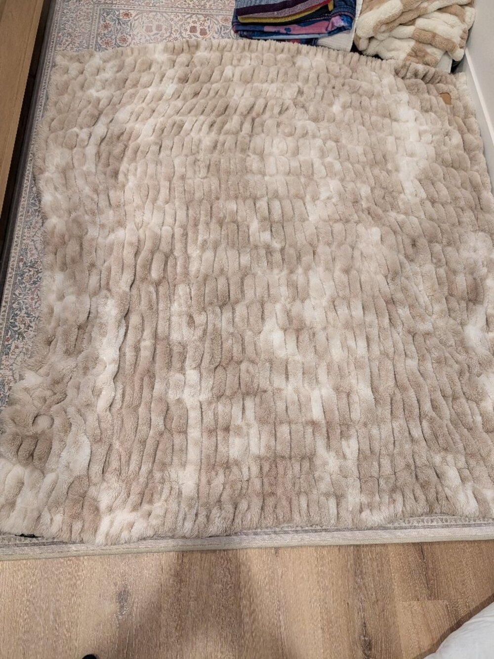 Lola Blanket - Tezza Collaboration - Size Large